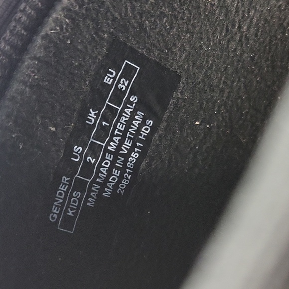 Muck Boot Company Size 2 - Picture 7 of 8